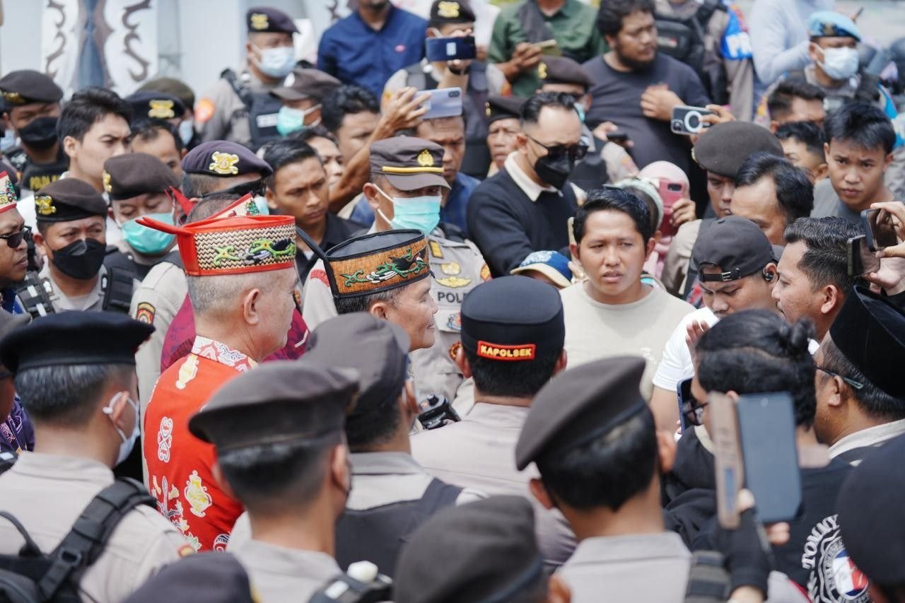 Gubernur Kalteng Gelar Dialog dengan Demonstran Terkait Pemadaman Listrik