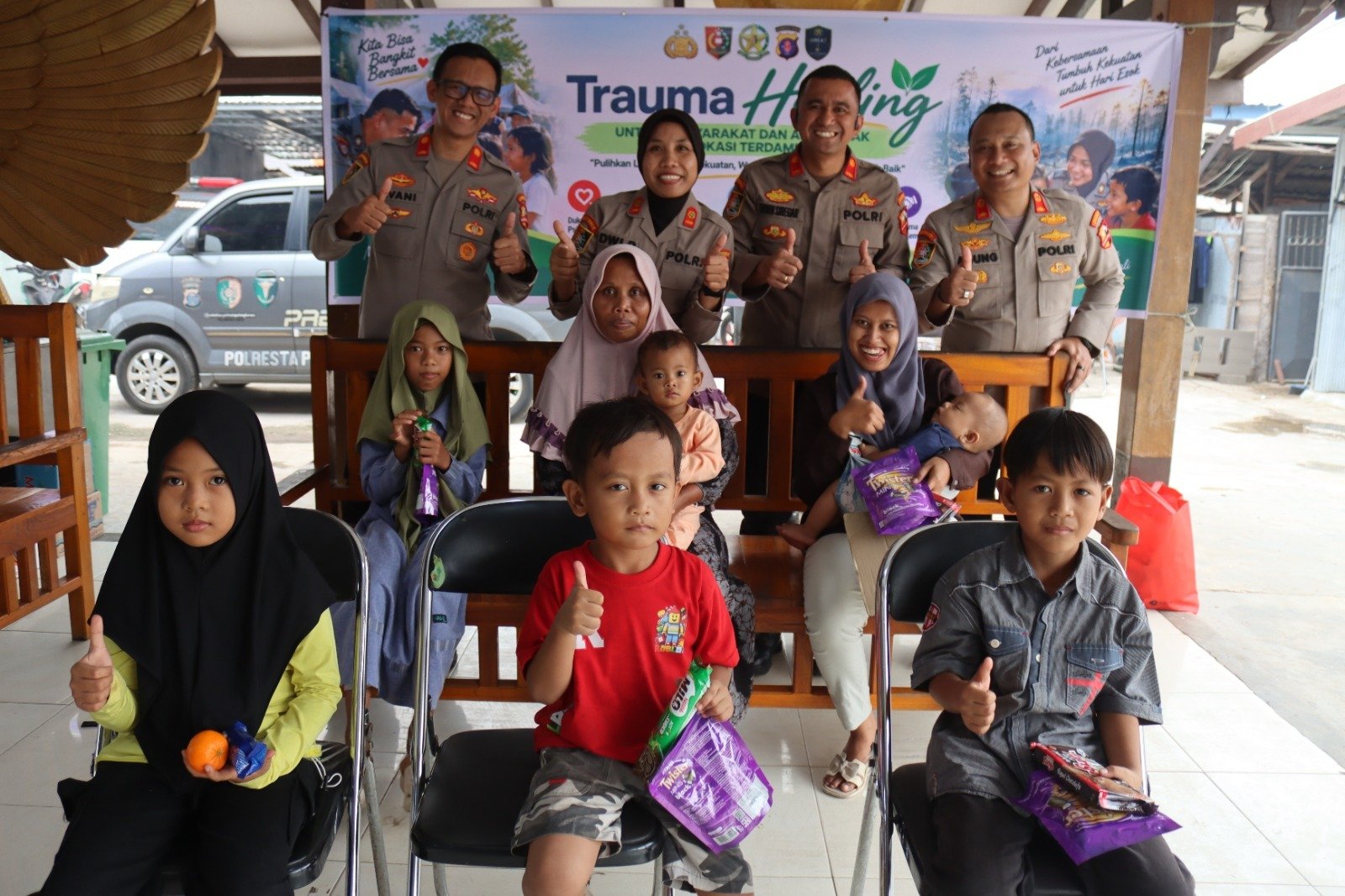 Serdik Sespimen Polri Gelar Trauma Healing untuk Warga Terdampak Karhutla di Palangka Raya